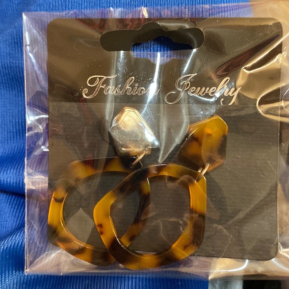 Jewelry - Fashion jewelry